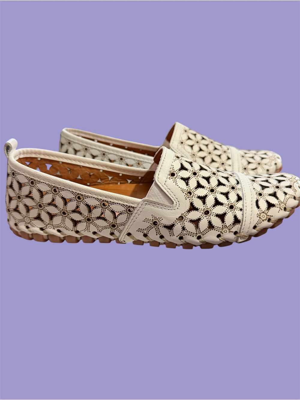 NWOT Spring Step Flowerflow Leather white  EU Size 38 US Size 7.5-8
